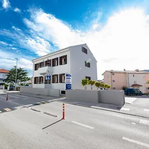 Apartman Crnekovic Iii, Baška
