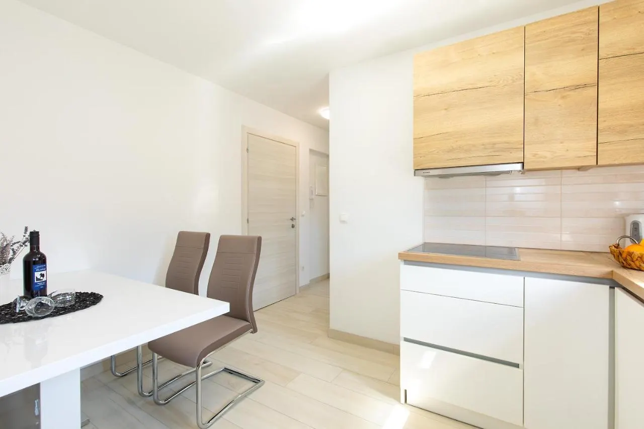Apartments Augustinovic Baska