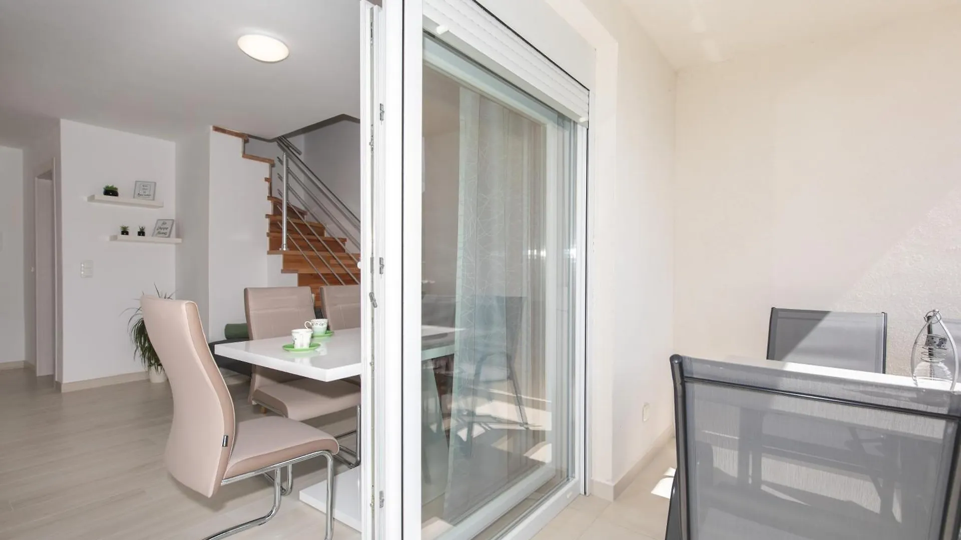 Apartments Augustinovic Baska  Croatia