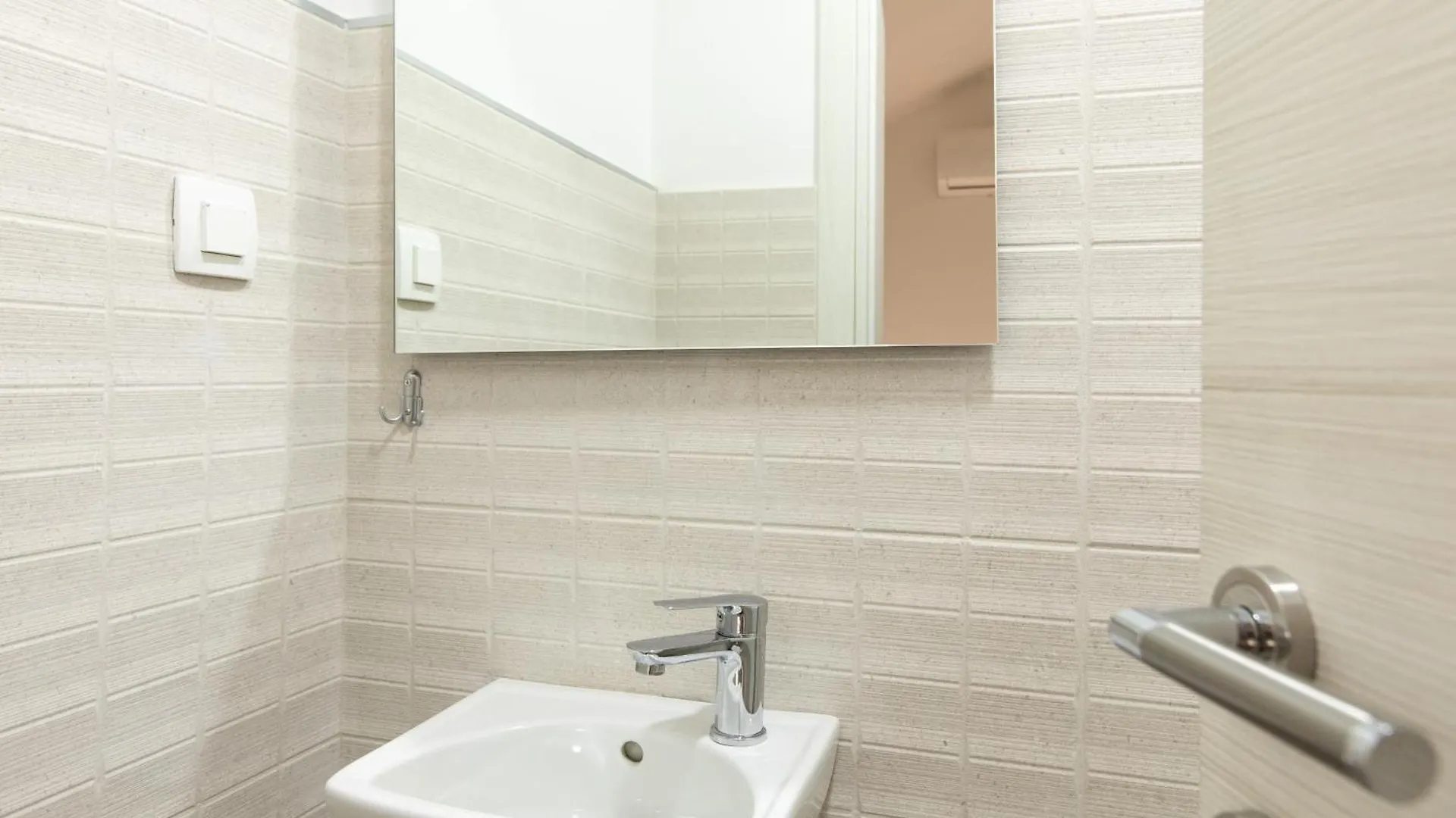 Apartments Augustinovic Baska  Croatia